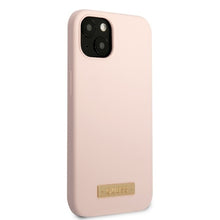 Заредете изображение във визуализатора на галерията – Original Case GUESS Silicone Logo Plate MagSafe GUHMP13MSBPLP for Iphone 13 pink
