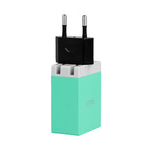 Заредете изображение във визуализатора на галерията – Recci Wall Charger Cube RUC5003 - 4xUSB - 2,1A CN/US plug Green + EU adapter
