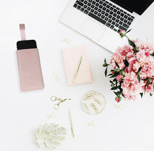 Заредете изображение във визуализатора на галерията – Telone Deko 1 Case (Size 06) for Nokia E52 PINK
