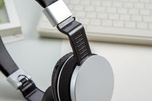 Заредете изображение във визуализатора на галерията – GJBY headphones - AUDIO EXTRA BASS GJ-30 with microphone White
