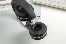 Заредете изображение във визуализатора на галерията – GJBY headphones - AUDIO EXTRA BASS GJ-30 with microphone White

