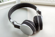 Заредете изображение във визуализатора на галерията – GJBY headphones - AUDIO EXTRA BASS GJ-30 with microphone White
