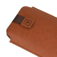 Заредете изображение във визуализатора на галерията – Vennus Deko Case (Size 13) for Iphone 13 Mini/12 Mini/SE 2020/7/8 BROWN
