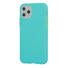 Заредете изображение във визуализатора на галерията – Solid Silicone Case for Samsung Galaxy A02 green
