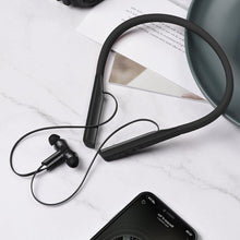 Заредете изображение във визуализатора на галерията – Hoco bluetooth слушалки es33 mirth sports черен - TopMag
