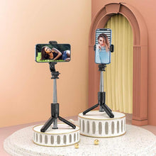 Заредете изображение във визуализатора на галерията – Hoco selfie stick с tripod и безжичен контрол e k17 black - TopMag
