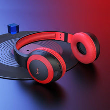 Заредете изображение във визуализатора на галерията – Hoco wireless headphones outstanding w29 red - TopMag

