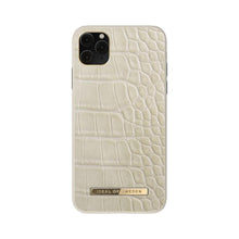 Заредете изображение във визуализатора на галерията – Ideal of sweden atelier for iphone 11 pro max caramel croco - TopMag
