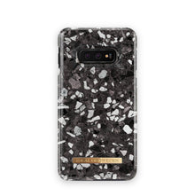 Заредете изображение във визуализатора на галерията – Ideal of sweden гръб за samsung s10e midnight terazzo - TopMag
