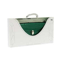 Заредете изображение във визуализатора на галерията – BAG - GLAMOUR Case - IPHONE 7 PLUS Green
