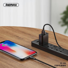 Заредете изображение във визуализатора на галерията – Remax cable usb for iphone lightning 8-pin lesu pro 2,1a rc-160i white - TopMag
