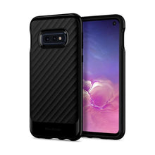 Заредете изображение във визуализатора на галерията – Spigen core armor гръб - samsung s10e  черен - само за 30.6 лв
