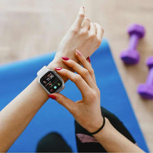 Заредете изображение във визуализатора на галерията – Spigen thin fit каишка за apple watch 7 ( 41mm ) transparent - TopMag
