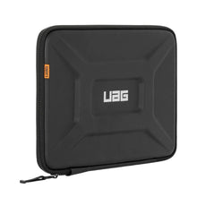 Заредете изображение във визуализатора на галерията – Uag medium sleeve universal case for 13" devices black - TopMag
