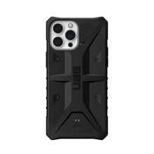 Заредете изображение във визуализатора на галерията – ( uag ) urban armor gear pathfinder гръб за iphone 13 pro max black - TopMag

