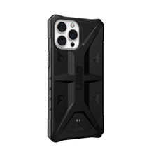 Заредете изображение във визуализатора на галерията – ( uag ) urban armor gear pathfinder гръб за iphone 13 pro max black - TopMag
