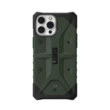 Заредете изображение във визуализатора на галерията – ( uag ) urban armor gear pathfinder гръб за iphone 13 pro max green - TopMag
