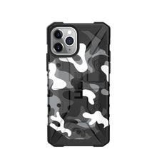 Заредете изображение във визуализатора на галерията – Urban armor gear pathfinder гръб за iPhone 11 pro arctic camo - само за 64.2 лв
