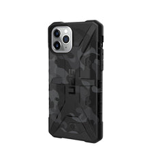 Заредете изображение във визуализатора на галерията – Urban armor gear pathfinder гръб за iPhone 11 pro max midnight camo - само за 64.2 лв
