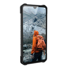 Заредете изображение във визуализатора на галерията – Urban armor gear plasma гръб за huawei mate 20 черен - само за 53.6 лв
