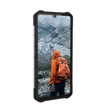 Заредете изображение във визуализатора на галерията – Urban armor gear plasma гръб за huawei p30 black - само за 53.6 лв
