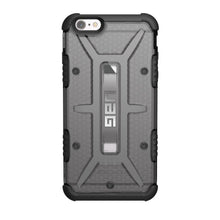 Заредете изображение във визуализатора на галерията – Urban armor gear plasma гръб за iPhone 6s plus / 7 plus / 8 plus черен-прозрачен - само за 55.5 лв
