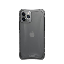 Заредете изображение във визуализатора на галерията – Urban armor gear plyo гръб за iPhone 11 pro черен-прозрачен - само за 55.5 лв

